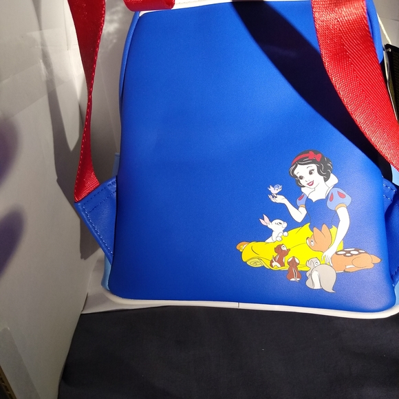 Loungefly Snow White 85th Anniversary Bag - Picture 6 of 10
